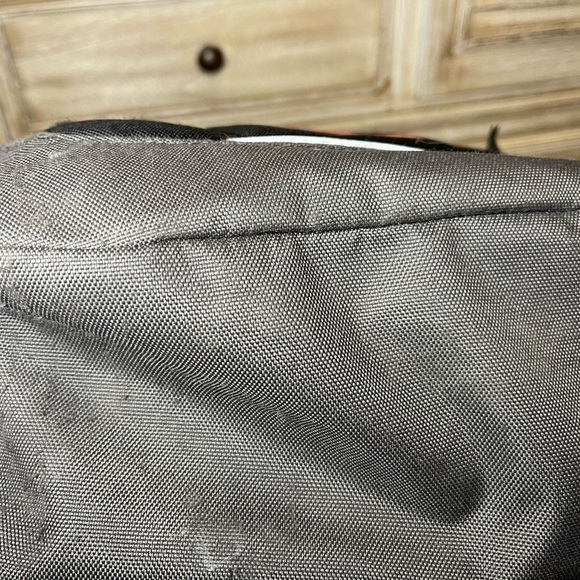 Oakley Backpack - Picture 3 of 8